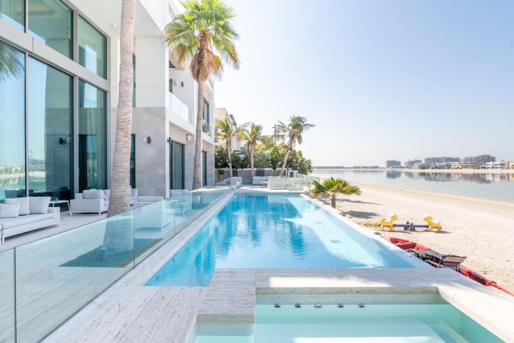Palm Jumeirah Sea View Villas